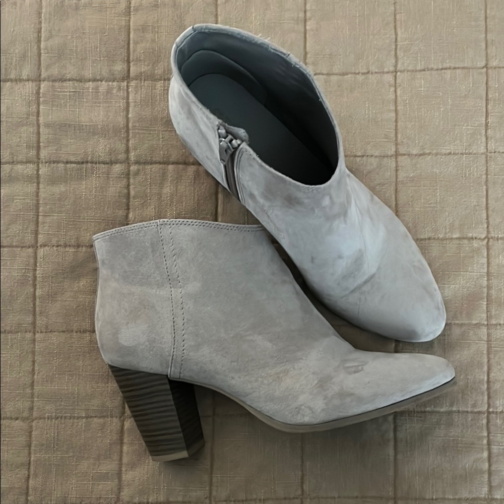 Women's Gray Ankle Boots - Picture 2 of 3